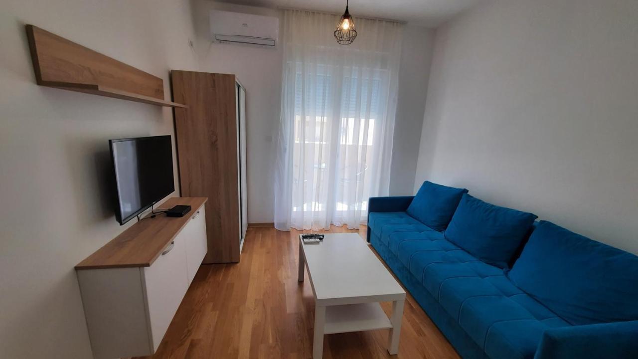Apartman Seka Apartment พอดโกริกา ภายนอก รูปภาพ